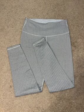 Old Navy Silver Chevron Leggings